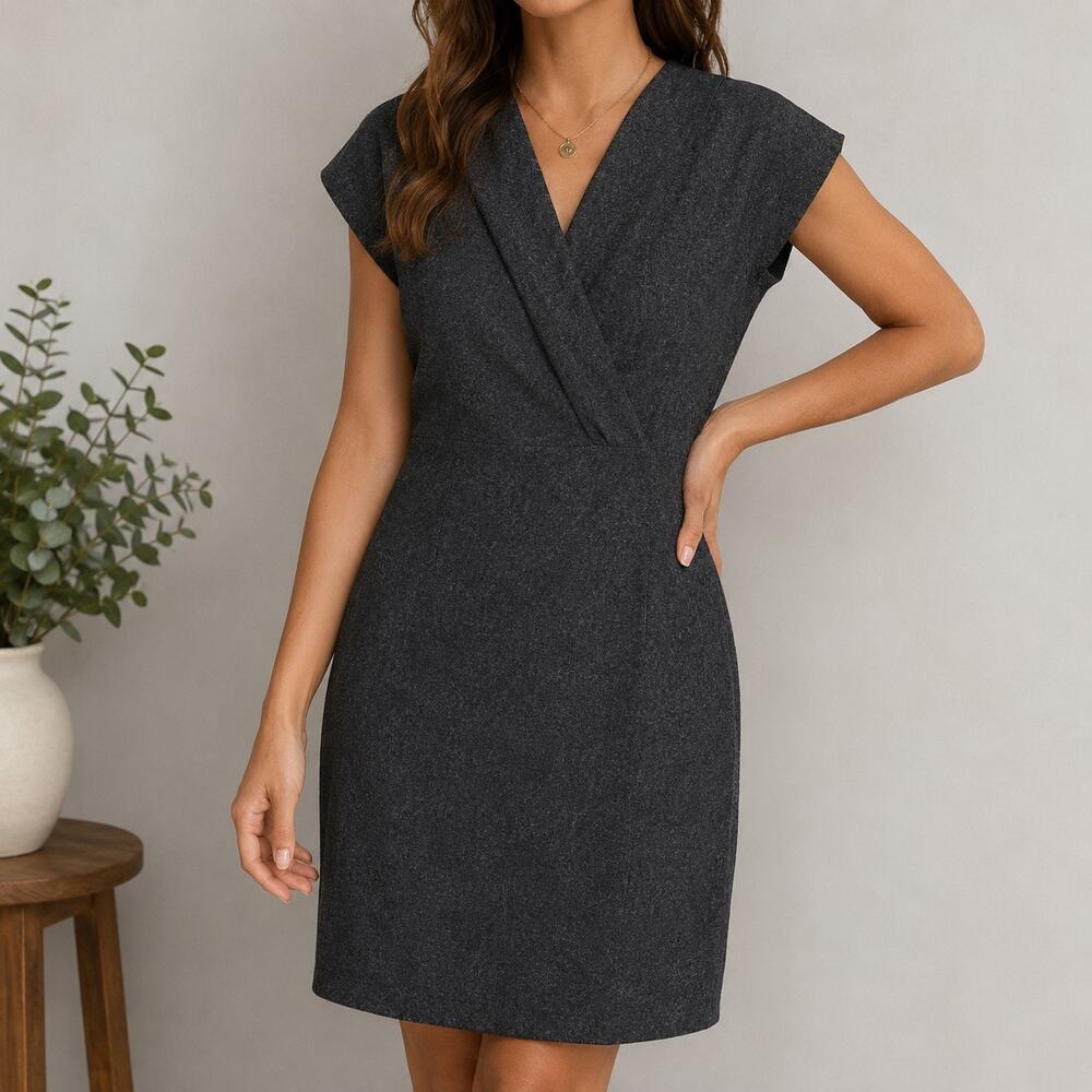 Liz Claiborne Black Surplice V Neck Sheath Dress Sleeveless Career Midi Sz L